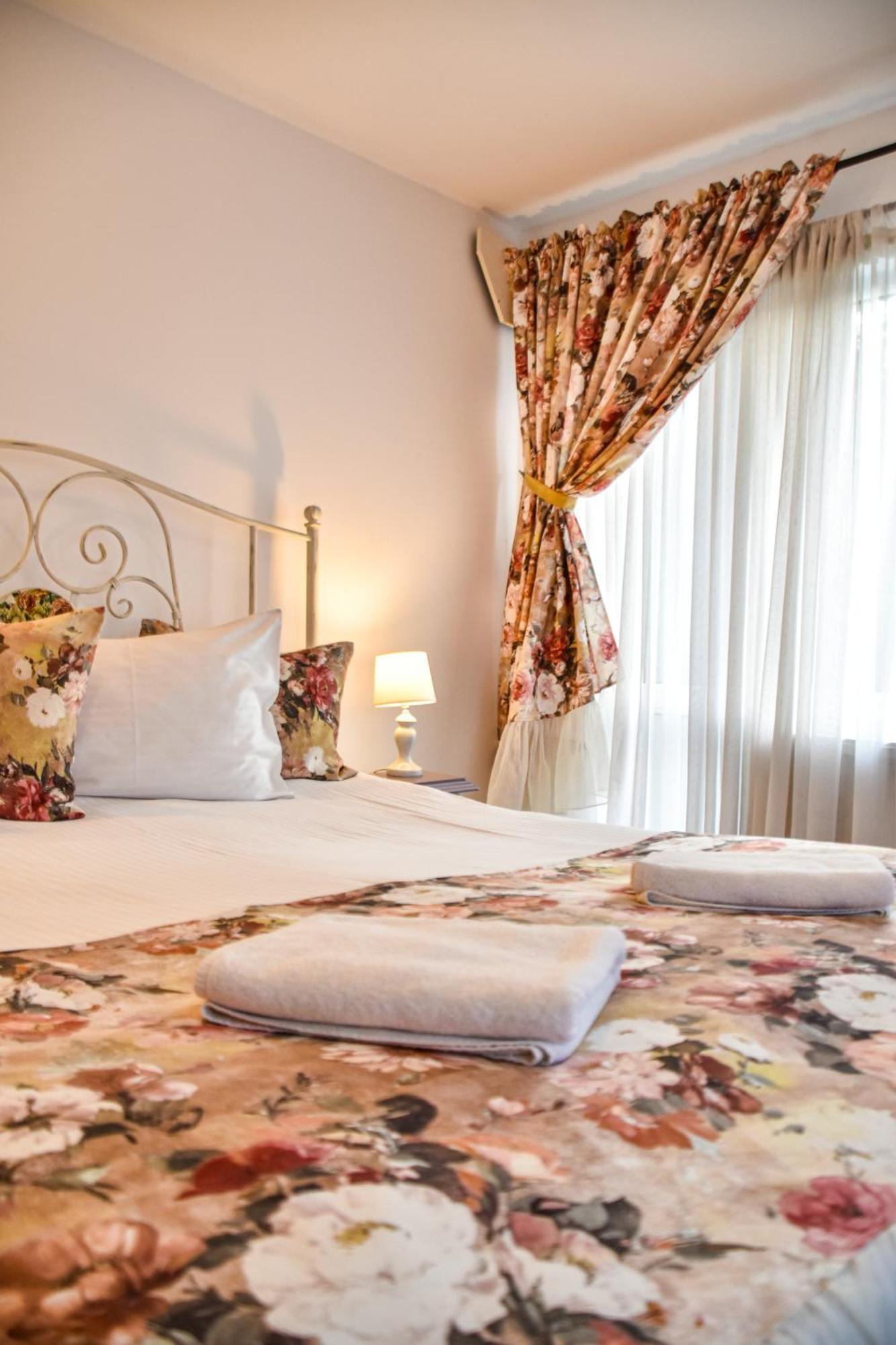Casa Georgea Villa Săcele Eksteriør bilde